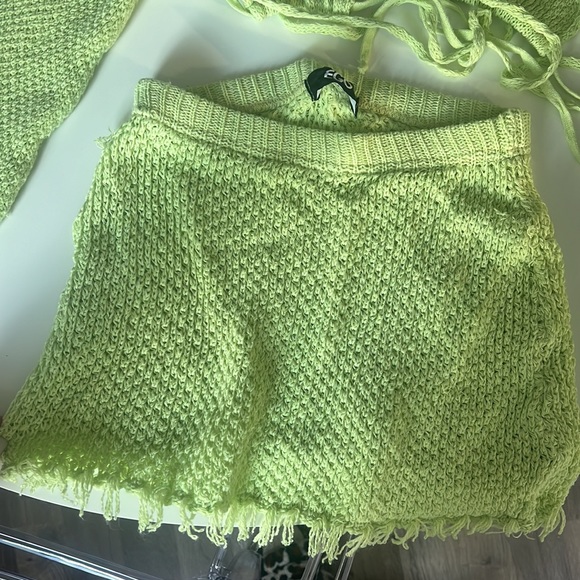 3 piece knitted green skirt set size XS - Picture 2 of 4